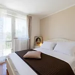 Villa Gradina 01