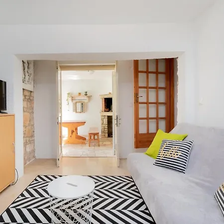 Gradina 01 Villa Vela Luka