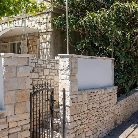 Villa Gradina 01