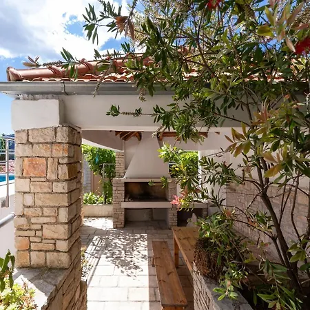 Villa Gradina 01 Vela Luka