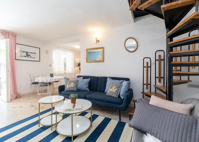 Gradina 01 * Vela Luka