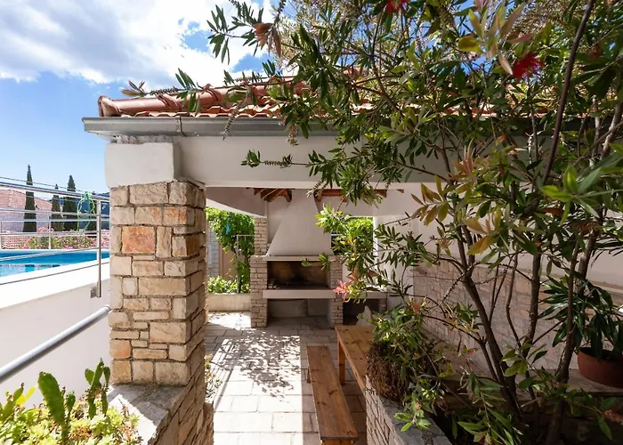 Villa Gradina 01 Vela Luka